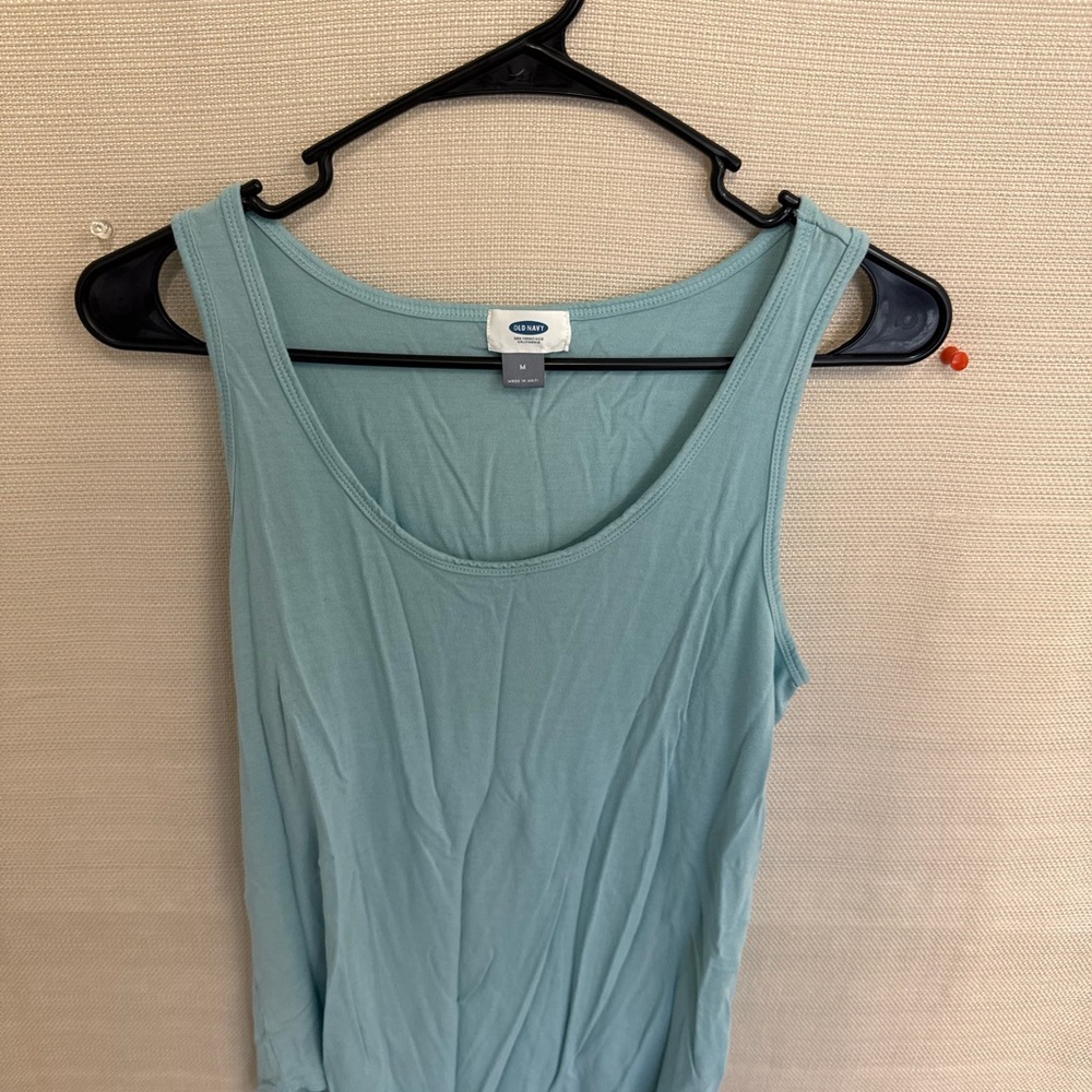 Old Navy Women's Aqua Tank Top - Picture 2 of 3